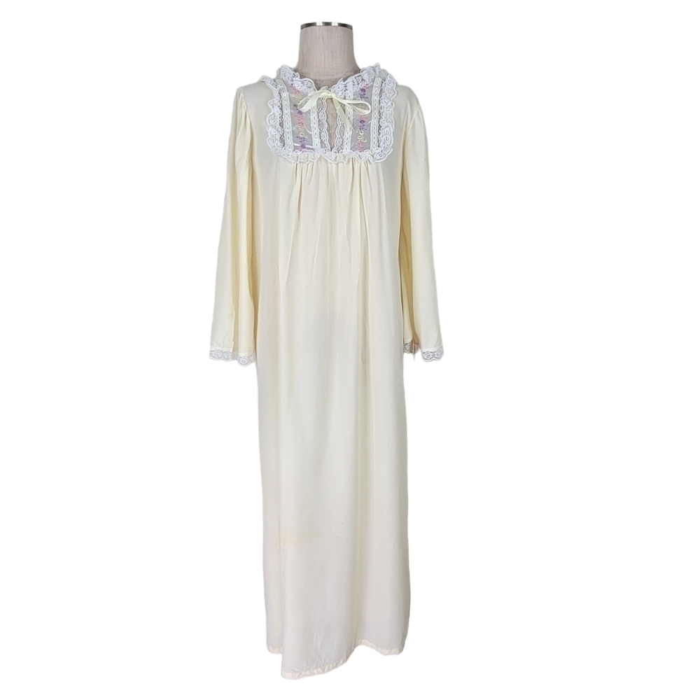 Spotlight Nightgown Sz L Yellow Embroidered White Trim Lace Soft Vintage USA New - Picture 2 of 15